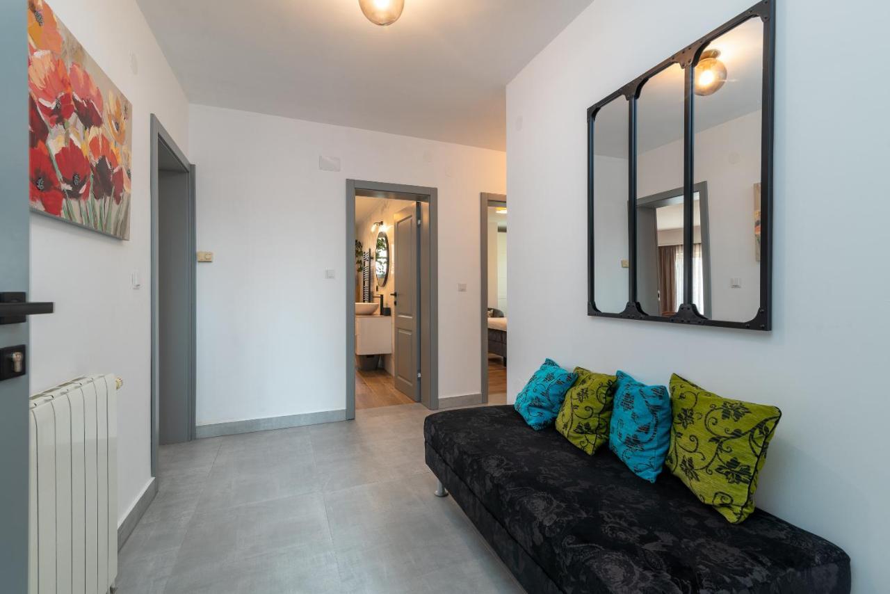 Apartment Kambel Kaštela エクステリア 写真
