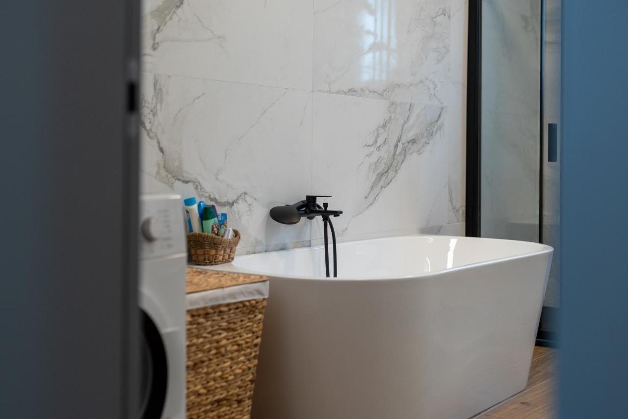 Apartment Kambel Kaštela エクステリア 写真