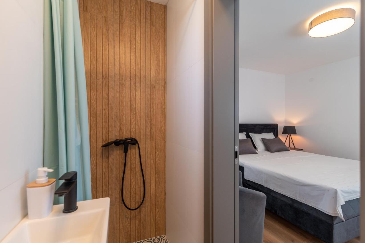 Apartment Kambel Kaštela エクステリア 写真