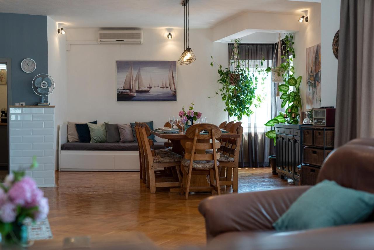 Apartment Kambel Kaštela エクステリア 写真