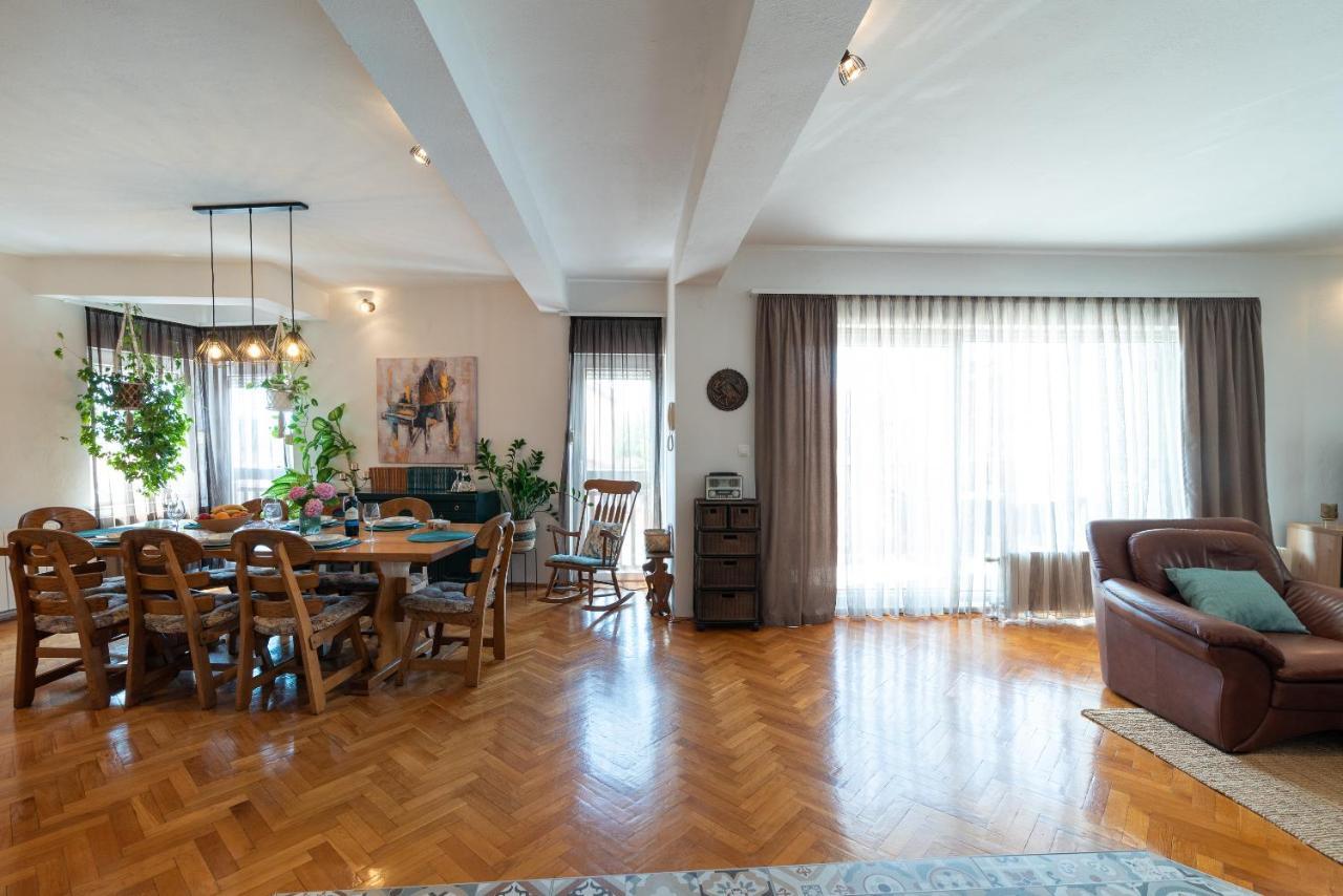 Apartment Kambel Kaštela エクステリア 写真