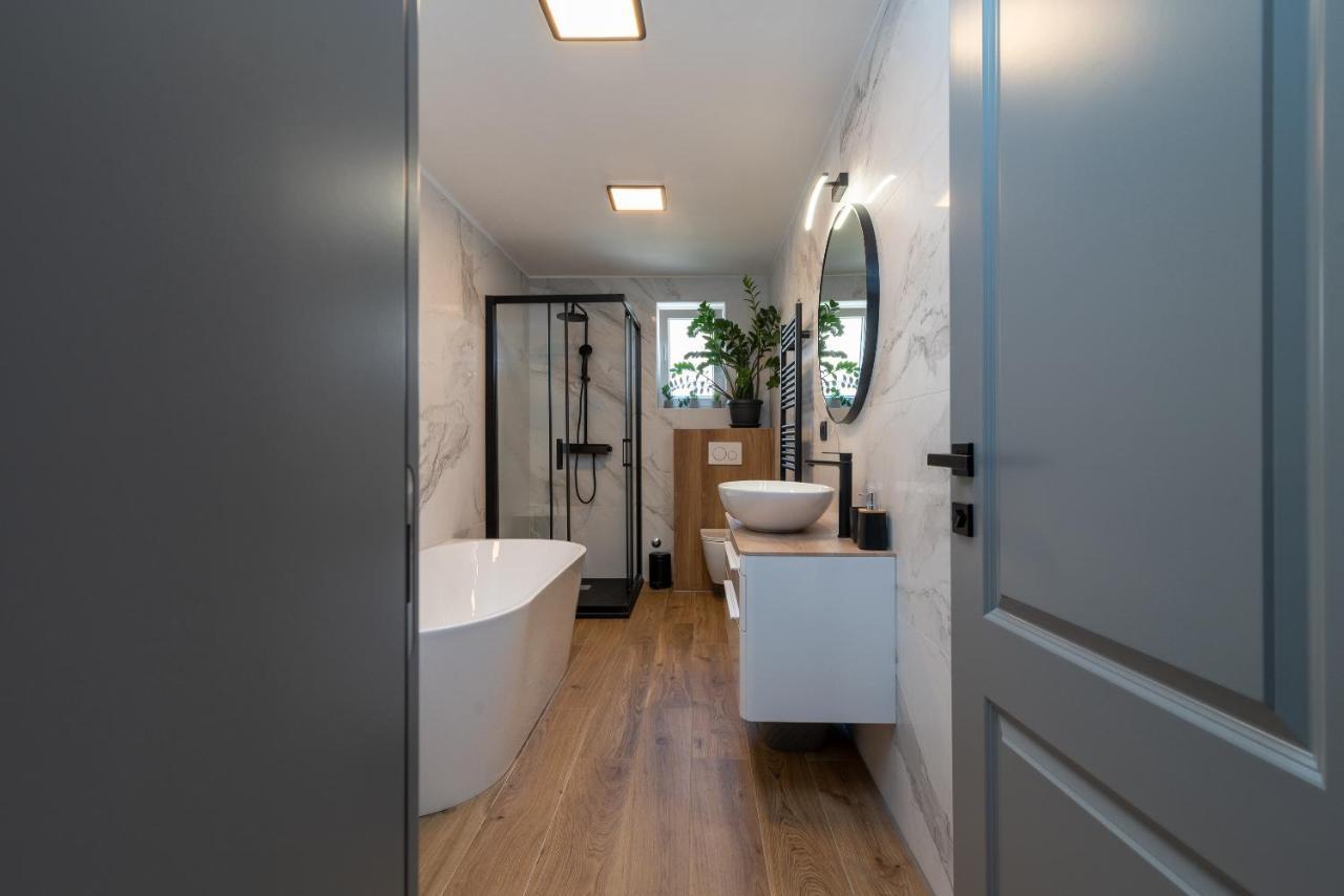 Apartment Kambel Kaštela エクステリア 写真